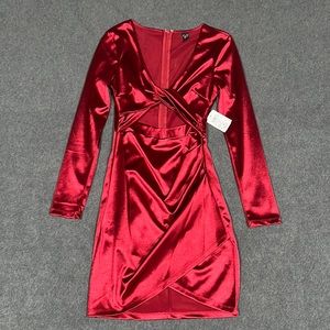 red windsor cutout long sleeve dress